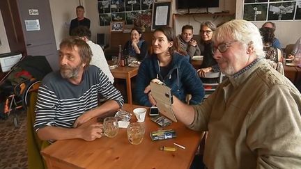 La brasserie partagée de Jupilles. (CAPTURE ECRAN / FRANCEINFO)