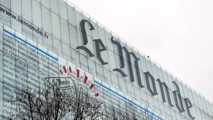 La fa&ccedil;ade de la r&eacute;daction du journal "Le Monde", &agrave; Paris, le 7 mars 2013. (MIGUEL MEDINA / AFP)