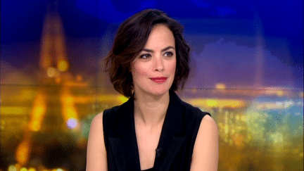 Bérénice Bejo sur le plateau du 20h de France 2 déclare "j'adorerais tourner avec Pedro Almodovar !"
 (France 2 / Culturebox)