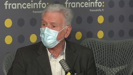 Le&nbsp;philosophe Henri Peña-Ruiz, invité de franceinfo mardi 20 avril 2021. (FRANCEINFO / RADIO FRANCE)