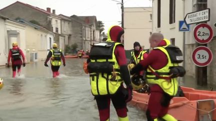 Inondations en Charente-Maritime : le niveau de l’eau inquiète à Saintes