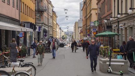 À&nbsp;Stockholm en Suède, les trottinettes électriques ne font pas l'unanimité. (TOM LITTLE / AFP)