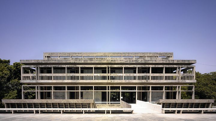 L'Institute Of Indology à Ahmadabad, dans le Gujarat, en Inde, est l'une des œuvres de l'architecte indien Balkrishna Vithaldas Doshi. (VIEW PICTURES / UNIVERSAL IMAGES GROUP EDITORIAL)