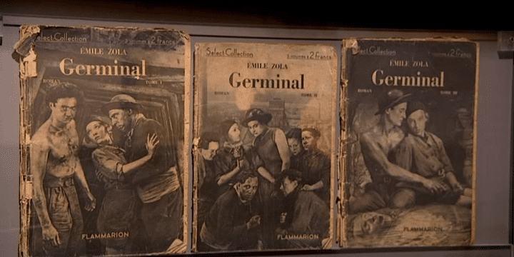 Ouvrages de "Germinal", d'Emile zola présentés dans le cadre de l'exposition "Ecrire la mine" à Lewarde
 (france3)