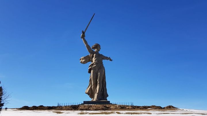 Le monument de la Mère Patrie à Volgograd (Russie), en mars 2019. (FRANCEINFO)