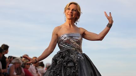 La chanteuse, cantatrice Nathalie Dessay au Festival du film romantique, à Cabourg (Calvados) le 13 juin 2015 (CHARLY TRIBALLEAU / AFP)