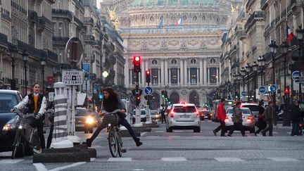 Les deux agents avaient été arrêtés avenue de l'Opéra à Paris, le 25 mai 2018. (BRUNO LEVESQUE / MAXPPP)