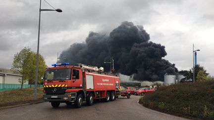 L'incendie s'est déclaré vers 2h45 jeudi 26 septembre à Rouen (Seine-Maritime). (ANTOINE SABBAGH / FRANCE-BLEU HAUTE-NORMANDIE)