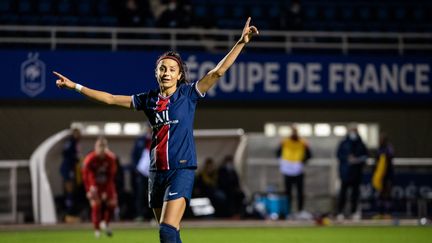 L'attaquante du PSG Nadia Nadim célèbre son but lors du match face&nbsp;au GPSO 92 Issy, le 14 novembre 2020. (ANTOINE MASSINON / A2M SPORT CONSULTING / AFP)