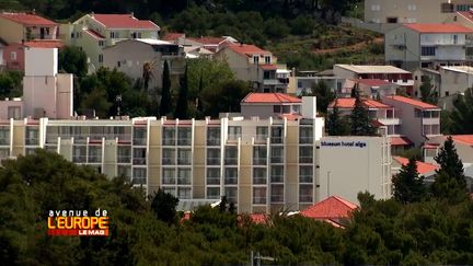 En Croatie, le littoral se bétonne. (FRANCE 3)