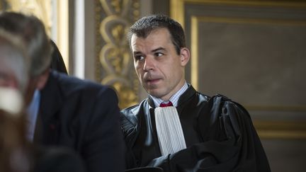 Fabrice Burgaud assiste &agrave; une audience de la Cour de cassation, le 29 ao&ucirc;t 2014. (FRED DUFOUR / AFP)