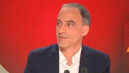 Raphaël Glucksmann veut construire une "offre politique" sans LFI et Jean-Luc Mélenchon