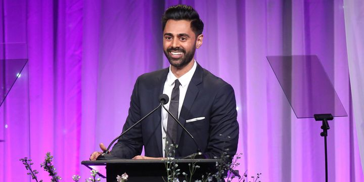 Hasan Minhaj en décembre 2018 au gala annuel "The Friends of the Saban Comunity Clinic's". 
 (Jesse Grant / GETTY IMAGES NORTH AMERICA / AFP)