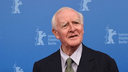 L'écrivain John Le Carré le 18 février 2016 au Festival du film de Berlin (JENS KALAENE / DPA / AFP)