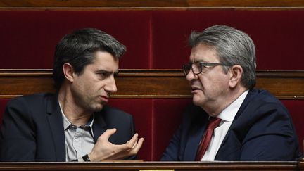 François Ruffin et Jean-Luc Mélenchon sur les bancs de l'Assemblée nationale en 2019. (BERTRAND GUAY / AFP)