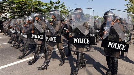 Des unités anti-émeutes à Bangkok (AFP)