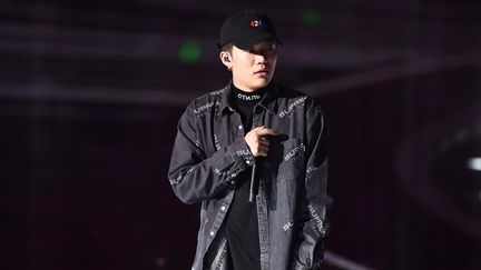 Le rappeur chinois PG One en concert à Guangzhou (Chine), le 31 décembre 2017
 (Han Jingyu / ImagineChina / AFP)