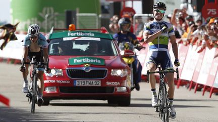 Simon Clarke remporte la 4e étape du Tour d'Espagne (JOSE JORDAN / AFP)