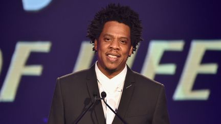 Le rappeur et businessman Jay-Z s'exprime lors&nbsp;du City of Hope Spirit of Life Gala&nbsp;à Santa Monica (Californie, Etats-Unis), le 11 octobre 2018. (KEVIN MAZUR / GETTY IMAGES NORTH AMERICA)