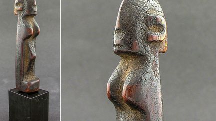 Les figures sculptées dogon (est du Mali) étaient souvent enduites de beurre de karité ou de farine de mil lors de rituels, leur conférant une patine craquelée, très appréciée des collectionneurs. Les zones lisses et blondes autour des oreilles, de la poitrine et de la base témoignent des multiples préhensions dont cette petite statuette a fait l’objet. (PRET D’EWA ET YVES DEVELON. PHOTO EWA DEVELON)