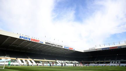 Newcastle (ici le stade Saint-James Park) est désormais dans les mains d'un fonds d'investissement saoudien. (OWEN HUMPHREYS / AFP)