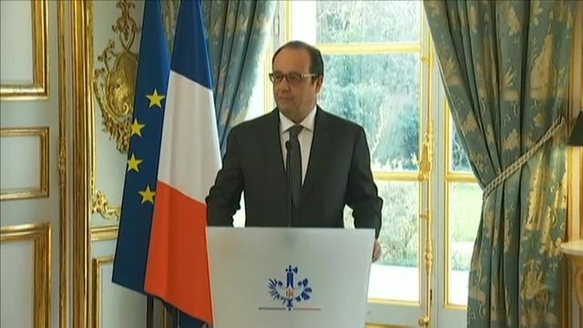 Cérémonie de prestation de serment devant le chef de l'Etat, mardi 8 mars 2016 à l'Elysée, pendant laquelle Laurent Fabius est devenu président du Conseil constitutionnel.