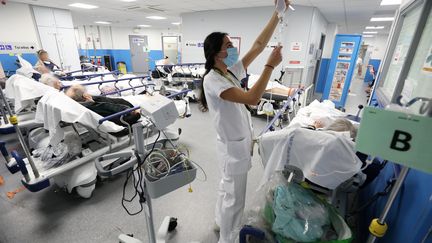 Le service des urgences de l'hôpital Bonnet à Fréjus, le 13 novembre 2021. (PHILIPE ARNASSAN / MAXPPP)