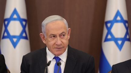 Le Premier ministre israélien Benyamin Netanyahou, lors de la réunion hebdomadaire de son cabinet à Jérusalem, le 19 février 2023. (ABIR SULTAN / POOL / AFP)