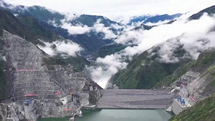 Environnement : la Chine inaugure le plus grand barrage du monde