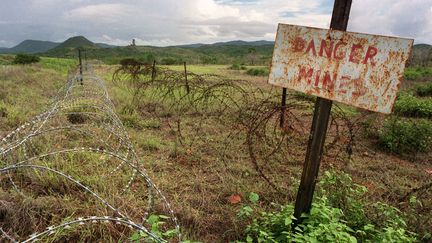 Le camp de Guantanamo s'&eacute;tend sur 121 km2, un terrain que les Etats-Unis louent &agrave; Cuba depuis 1903 pour un peu plus de 4 000 dollars par mois. (LUKE FRAZZA / AFP)