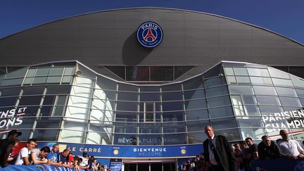 L'entr&eacute;e du Parc des Princes, &agrave; Paris, avant un match entre le PSG et le FC Barcelone, le 15 avril 2015. (BACKPAGE IMAGES / BACKPAGE IMAGES LTD / AFP)