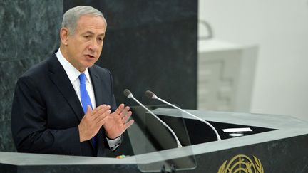 Le Premier ministre isra&eacute;lien, Benyamin Netanyahu, devant l'assembl&eacute;e g&eacute;n&eacute;rale de l'ONU, le 1er octobre 2013 &agrave; New York. (STAN HONDA / AFP)