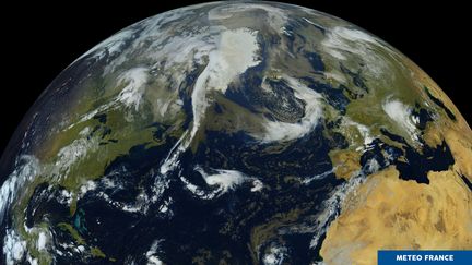 Image satellite montrant l'océan Atlantique et l'ouragan Danielle (au centre), le 2 septembre 2022. (METEO FRANCE)