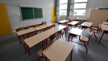 Une salle de classe, dans le Calvados. (MYCHELE DANIAU / AFP)