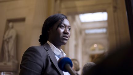 La députée socialiste&nbsp;Seybah Dagoma, le 18 juin 2012 à l'Assemblée nationale. Un islamiste radical, qui projetait de l'agresser, a été écroué mardi 3 novembre 2015. (FRED DUFOUR / AFP)