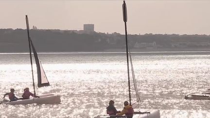 Finistère : les plages de Fouesnant gardent leur pavillon bleu