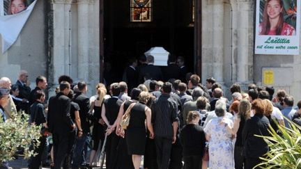 Obsèques de Laetitia, dans l'église de Bernerie-en-Retz, le 25 juin 2011 (AFP/Frank Perry)