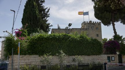 Le consulat d'Espagne à Jérusalem-Est, le 22 mai 2024. (AHMAD GHARABLI / AFP)