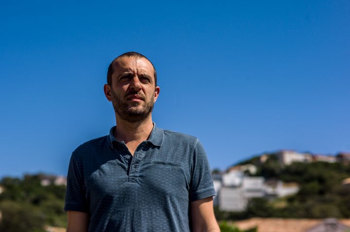 Marc Biancarelli, responsable d'une structure culturelle de Porto Vecchio, en mai 2017. (MATTHIEU MONDOLONI / FRANCEINFO)