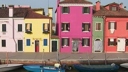 Burano et ses façades de toutes le couleurs
 (France 2 / culturebox)