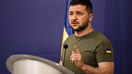 Le président ukrainien Volodymyr Zelensky lors d'un discours à Sofia, le 6 juillet2023. (NIKOLAY DOYCHINOV / AFP)