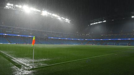 L'Ethiad Stadium de Manchester sous les eaux (PAUL ELLIS / AFP)