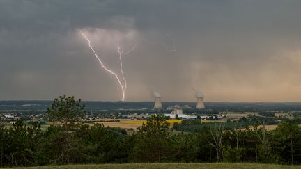 Un ciel d'orage, le 16 juillet 2015, entre le Gers et le Tarn-et-Garonne. (XAVIER DELORME / BIOSPHOTO / AFP)