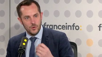 Nicolas Bay, eurodéputé, qui a lâché le RN pour Éric Zemmour, était lundi 11 avril l'invité de franceinfo au lendemain du second tour. (FRANCEINFO / RADIO FRANCE)