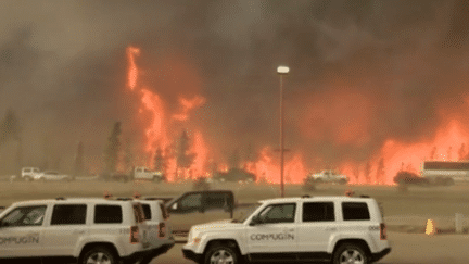 Incendie au Canada : une ville évacuée