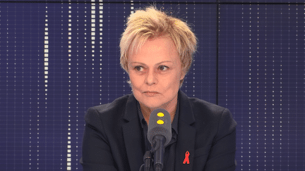 Muriel Robin incarne Jacqueline Sauvage dans un téléfilm diffusé sur TF1 lundi 1er octobre 2018. (FRANCEINFO / RADIOFRANCE)