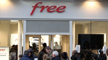 Free a recrut&eacute; 2,6 millions d'abonn&eacute;s &agrave; son service de t&eacute;l&eacute;phonie mobile au premier trimestre 2012. (KENZO TRIBOUILLARD / AFP)