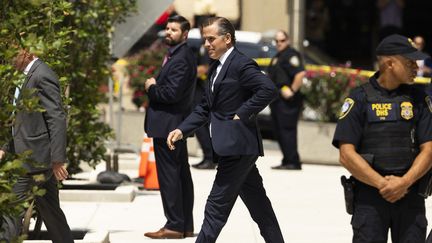 Hunter Biden, fils du président américain, quittant le palais de justice fédéral J. Caleb Boggs, Wilmington, au Delaware, le 26 juillet 2023. (RYAN COLLERD / AFP)