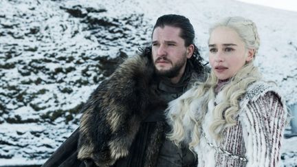 Kit Harington et Emilia Clarke incarnent deux des survivants la saga Jon Snow et&nbsp; Daenerys Targaryen (© Helen Sloan/HBO)