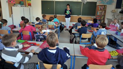 La r&eacute;forme de la mast&eacute;risation a supprim&eacute; l'ann&eacute;e de stage en alternance pour les enseignants. (FRANK PERRY / AFP)